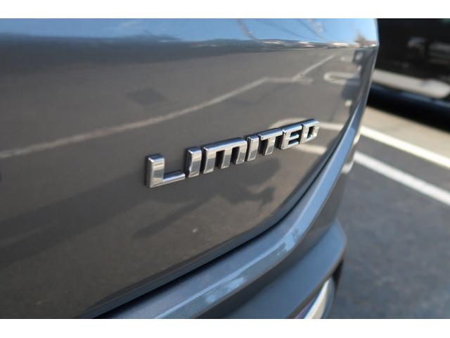 ジープ・コマンダー リミテッド　認定中古車！ワンオーナー弊社元管理車輛！新車保証継承！純正ナビ！アップルカープレイ！レザーシート！シートヒーター！パワーシート！ＬＥＤヘッドライト！純正１８インチアルミホイール！サラウンドビューカメラ（41枚目）