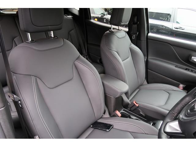 ジープ・レネゲード リミテッド 認定中古車 ワンオーナー アップルカープレイ androidauto LEDヘッドライト 純正イカリング ETC2.0 純正ナビ(22枚目)
