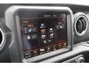 ルビコン４ｘｅ　認定中古車　ワンオーナー　　純正ナビ　カープレイ　２．０ＥＴＣ　リアカメラ　ＵＳＢ、タイプＣ利用可能　ヒーター付きレザーシート　４ＷＤ　新車保証継承　スペアキーあり　アダプティブクルーズコントロール（18枚目）