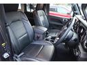 サハラ　認定中古車！禁煙車！ワンオーナー！ブラックレザーシート！Ｊｅｅｐ純正ナビ標準装備！純正アルミホイール！アダプティブクルーズコントロール！レギュラーガソリン車！バックカメラ・フロントカメラ付き！（9枚目）