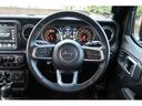 サハラ　認定中古車！禁煙車！ワンオーナー！ブラックレザーシート！Ｊｅｅｐ純正ナビ標準装備！純正アルミホイール！アダプティブクルーズコントロール！レギュラーガソリン車！バックカメラ・フロントカメラ付き！（11枚目）