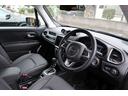 ジープ・レネゲード リミテッド　認定中古車　弊社元デモカー　ワンオーナー　禁煙車　純正ナビ　ＥＴＣ２．０　アップルカープレイ　レザーシート　シートヒーター　ＬＥＤヘッドライト　純正アルミホイール　アダプティブクルーズコントロール（7枚目）