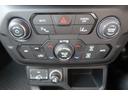 リミテッド　認定中古車　ワンオーナー　ドラレコ　ルーフラック　禁煙車　ＬＥＤ　純正ナビ　ＥＴＣ２．０　リアカメラ　カープレイ対応　ＵＳＢ利用可能　黒レザー　シートヒーター（14枚目）