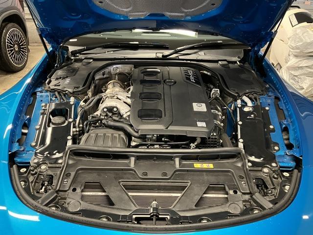 ＳＬ ＳＬ４３　認定中古車　禁煙車　ヘッドアップディスプレイ　レーダーセーフティパッケージ　３６０度カメラ　シートベンチレーター　シートヒーター　アンビエントライト　ＭＢＵＸ　フットトランクオープナー　エアスカーフ（8枚目）
