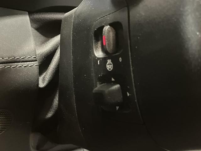 ＳＬ ＳＬ４３　認定中古車　禁煙車　ヘッドアップディスプレイ　レーダーセーフティパッケージ　３６０度カメラ　シートベンチレーター　シートヒーター　アンビエントライト　ＭＢＵＸ　フットトランクオープナー　エアスカーフ（45枚目）