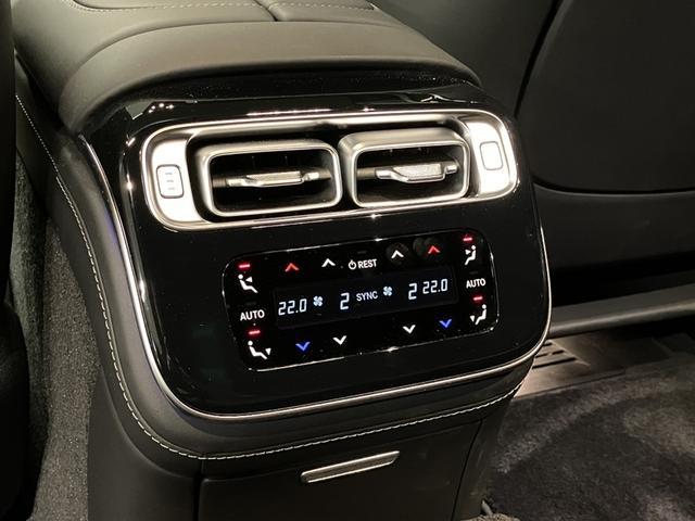Ｓクラス Ｓ６３　Ｅ　パフォーマンス　認定中古車　レーダーセーフティＰＫＧ　ハイテックシルバー　本革　パノラマ　前席パワーシート　シートヒーター　ベンチレーター　ブルメスター　３６０度カメラ　ヘッドアップディスプレイ　ＭＢＵＸ　ワイヤレス（35枚目）
