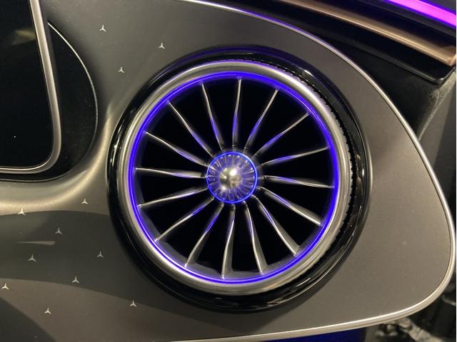 ＥＱＥ ＳＵＶ ＥＱＥ３５０　４マチック　ＳＵＶ　弊社デモカー　ワンオーナー　禁煙車　レーダーセーフティパッケージ　純正ドライブレコーダー　パノラミックスライディングルーフ　本革シート　アンビエントライトライト　ＭＢＵＸ　３６０度カメラ（16枚目）