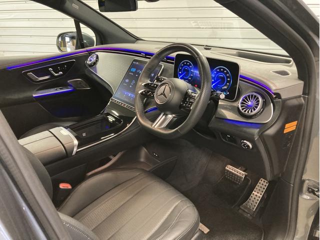 ＥＱＥ ＳＵＶ ＥＱＥ３５０　４マチック　ＳＵＶ　弊社デモカー　ワンオーナー　禁煙車　レーダーセーフティパッケージ　純正ドライブレコーダー　パノラミックスライディングルーフ　本革シート　アンビエントライトライト　ＭＢＵＸ　３６０度カメラ（22枚目）