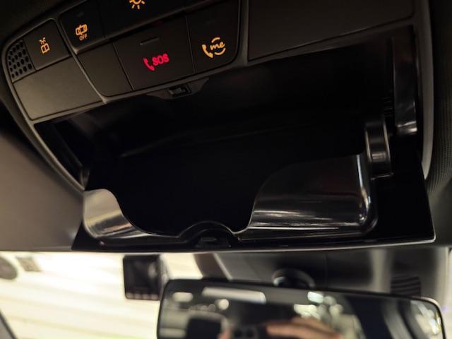 Ｃクラス Ｃ２２０ｄローレウスエディションスポーツプラスパック　弊社ユーザー様御下取車両　認定中古車２年保証　ローレウスエディション　レザーエクスクルーシブパッケージ　スポーツプラスパッケージ　シートベンチレーター　Ｂｒｕｍｅｓｔｅｒスピーカー（17枚目）