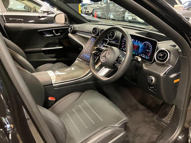 Ｃクラス Ｃ３５０ｅスポーツ　認定中古車　レーダーセーフティＰＫＧ　ＡＭＧライン　レザーダイナミカシート　パノラマ　ＭＢＵＸ　３６０度カメラ　ワイヤレスチャージャーヘッドアップディスプレイ　ＬＥＤライト　前席パワーシート　シートヒ（7枚目）
