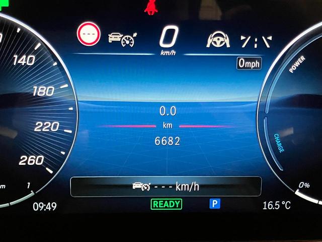 Ｃクラス Ｃ３５０ｅスポーツ　認定中古車　レーダーセーフティＰＫＧ　ＡＭＧライン　レザーダイナミカシート　パノラマ　ＭＢＵＸ　３６０度カメラ　ワイヤレスチャージャーヘッドアップディスプレイ　ＬＥＤライト　前席パワーシート　シートヒ（19枚目）