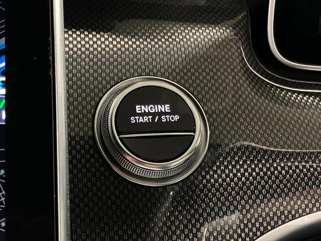 Ｃクラス Ｃ３５０ｅスポーツ　認定中古車　レーダーセーフティＰＫＧ　ＡＭＧライン　レザーダイナミカシート　パノラマ　ＭＢＵＸ　３６０度カメラ　ワイヤレスチャージャーヘッドアップディスプレイ　ＬＥＤライト　前席パワーシート　シートヒ（25枚目）