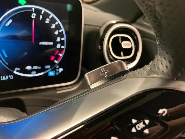 Ｃクラス Ｃ３５０ｅスポーツ　認定中古車　レーダーセーフティＰＫＧ　ＡＭＧライン　レザーダイナミカシート　パノラマ　ＭＢＵＸ　３６０度カメラ　ワイヤレスチャージャーヘッドアップディスプレイ　ＬＥＤライト　前席パワーシート　シートヒ（28枚目）