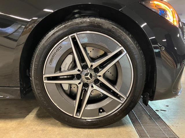 Ｃクラス Ｃ３５０ｅスポーツ　認定中古車　レーダーセーフティＰＫＧ　ＡＭＧライン　レザーダイナミカシート　パノラマ　ＭＢＵＸ　３６０度カメラ　ワイヤレスチャージャーヘッドアップディスプレイ　ＬＥＤライト　前席パワーシート　シートヒ（32枚目）