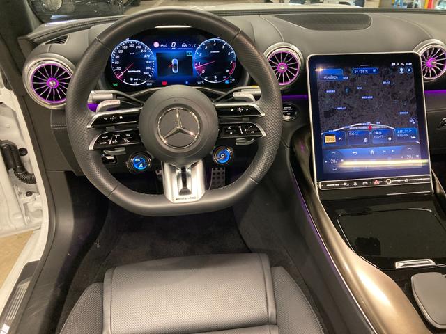 ＳＬ ＳＬ６３　４マチック＋　弊社元デモカー　新車保証継承　オパリスホワイト　アップルカープレイ　Ｂｒｕｍｅｓｔｅｒサウンドスピーカー　ワイヤレスチャージング　３６０°カメラシステム　エアスカーフ　ＡＭＧパフォーマンスステアリング（31枚目）