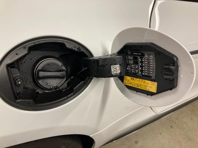 ＳＬ ＳＬ６３　４マチック＋　弊社元デモカー　新車保証継承　オパリスホワイト　アップルカープレイ　Ｂｒｕｍｅｓｔｅｒサウンドスピーカー　ワイヤレスチャージング　３６０°カメラシステム　エアスカーフ　ＡＭＧパフォーマンスステアリング（33枚目）
