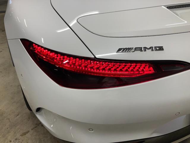 ＳＬ ＳＬ６３　４マチック＋　弊社元デモカー　新車保証継承　オパリスホワイト　アップルカープレイ　Ｂｒｕｍｅｓｔｅｒサウンドスピーカー　ワイヤレスチャージング　３６０°カメラシステム　エアスカーフ　ＡＭＧパフォーマンスステアリング（53枚目）