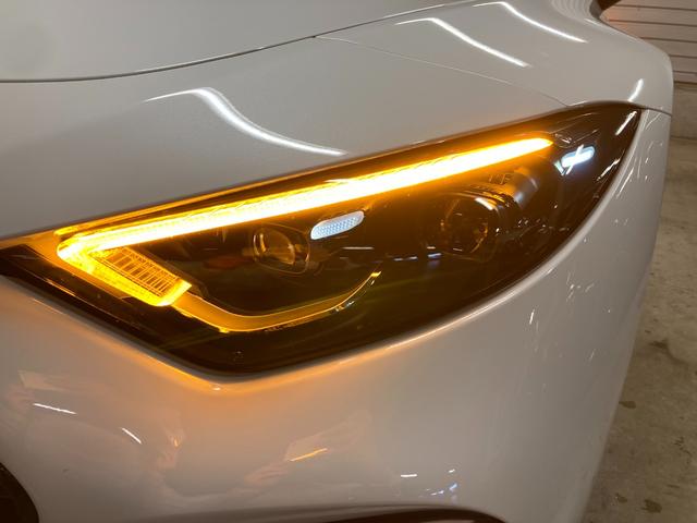 ＳＬ ＳＬ６３　４マチック＋　弊社元デモカー　新車保証継承　オパリスホワイト　アップルカープレイ　Ｂｒｕｍｅｓｔｅｒサウンドスピーカー　ワイヤレスチャージング　３６０°カメラシステム　エアスカーフ　ＡＭＧパフォーマンスステアリング（64枚目）