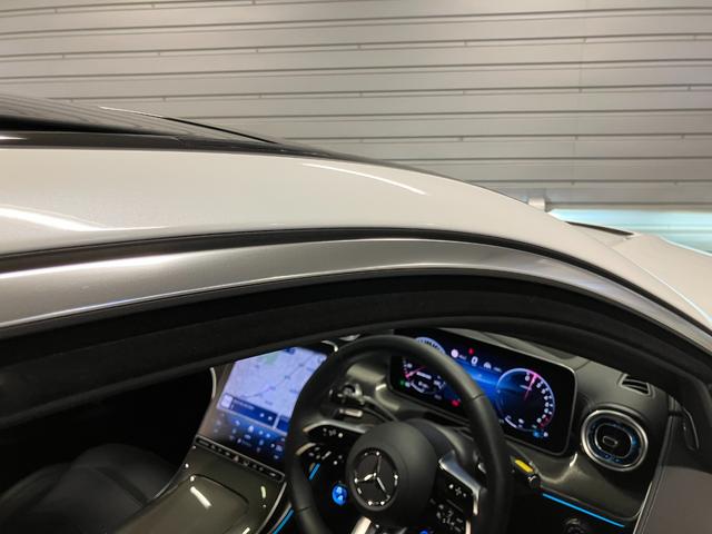 Ｃクラス Ｃ６３　Ｓ　Ｅ　パフォーマンス　認定中古車　本革シート　ヘッドアップディスプレイ　３６０°カメラ　ブルメスター　アンビエントライト　サンルーフ　ＥＴＣ　ＭＢＵＸ　純正ドライブレコーダー　ＬＥＤヘッドライト　シートベンチレーター　シー（26枚目）