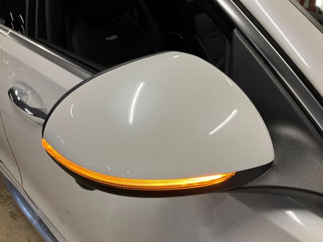 Ｃクラス Ｃ６３　Ｓ　Ｅ　パフォーマンス　認定中古車　本革シート　ヘッドアップディスプレイ　３６０°カメラ　ブルメスター　アンビエントライト　サンルーフ　ＥＴＣ　ＭＢＵＸ　純正ドライブレコーダー　ＬＥＤヘッドライト　シートベンチレーター　シー（54枚目）
