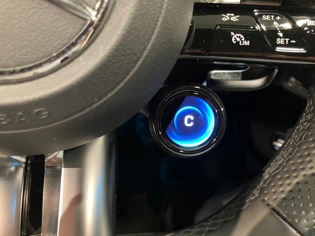 Ｃクラス Ｃ６３　Ｓ　Ｅ　パフォーマンス　認定中古車　本革シート　ヘッドアップディスプレイ　３６０°カメラ　ブルメスター　アンビエントライト　サンルーフ　ＥＴＣ　ＭＢＵＸ　純正ドライブレコーダー　ＬＥＤヘッドライト　シートベンチレーター　シー（58枚目）