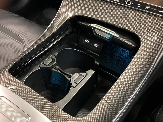 Ｃクラス Ｃ６３　Ｓ　Ｅ　パフォーマンス　認定中古車　本革シート　ヘッドアップディスプレイ　３６０°カメラ　ブルメスター　アンビエントライト　サンルーフ　ＥＴＣ　ＭＢＵＸ　純正ドライブレコーダー　ＬＥＤヘッドライト　シートベンチレーター　シー（64枚目）