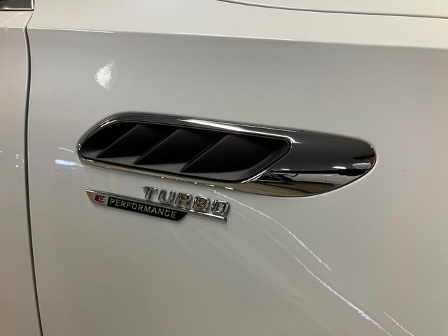 Ｃクラス Ｃ６３　Ｓ　Ｅ　パフォーマンス　認定中古車　本革シート　ヘッドアップディスプレイ　３６０°カメラ　ブルメスター　アンビエントライト　サンルーフ　ＥＴＣ　ＭＢＵＸ　純正ドライブレコーダー　ＬＥＤヘッドライト　シートベンチレーター　シー（65枚目）