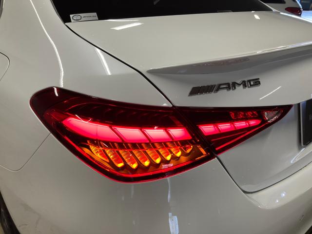 Ｃクラス Ｃ６３　Ｓ　Ｅ　パフォーマンス　認定中古車　本革シート　ヘッドアップディスプレイ　３６０°カメラ　ブルメスター　アンビエントライト　サンルーフ　ＥＴＣ　ＭＢＵＸ　純正ドライブレコーダー　ＬＥＤヘッドライト　シートベンチレーター　シー（71枚目）