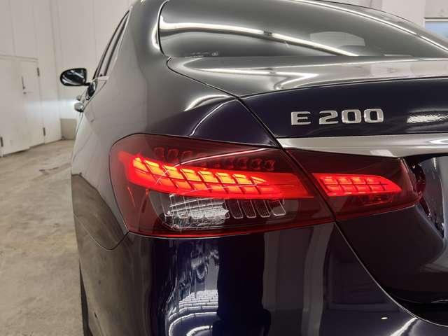 Ｅクラス Ｅ２００　４マチック　スポーツ　ＡＭＧインテリアパッケージ／パノラミックスライディングルーフ／エクスクルーシブパッケージ／３６０°カメラ／ヘッドアップディスプレイ／メモリー付パワーシート／Ｂｕｒｍｅｓｔｅｒサラウンドサウンド／本革シ（8枚目）