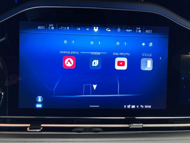 Ｅクラスオールテレイン Ｅ２２０ｄ　４マチック　オールテレイン　認定中古車　サンルーフ　本革シート　電動スライディングルーフ　３６０°カメラシステム　メモリー付きパワーシート　シートヒーター　シートベンチレーター　アンビエントライト　ブルメスターサラウンドシステム（19枚目）