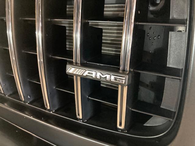 Ｇクラス Ｇ６３　ＡＭＧレザーエクスクルーシブパッケージ　弊社ユーザー様お下取り車両　ガラススライディングルーフ　アダプティブダンピングシステム　ＡＭＧレッドブレーキキャリパー　ナッパレザーシート　ＡＭＧパフォーマンスステアリング（8枚目）