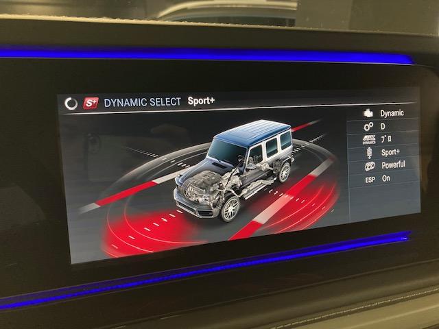 Ｇクラス Ｇ６３　ＡＭＧレザーエクスクルーシブパッケージ　弊社ユーザー様お下取り車両　ガラススライディングルーフ　アダプティブダンピングシステム　ＡＭＧレッドブレーキキャリパー　ナッパレザーシート　ＡＭＧパフォーマンスステアリング（10枚目）