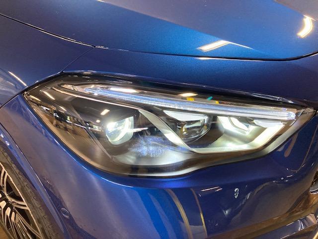ＧＬＡクラス ＧＬＡ１８０　ＡＭＧラインパッケージ　弊社デモカー　レーダーセーフティＰＫＧ　ＡＭＧライン　パノラマ　３６０度カメラ　ＭＢＵＸ　スペクトラルブルー　新車保証継承　レザーＡＲＴＩＣＯマイクロカットシート　前席パワーシート　シートヒーター　自（5枚目）