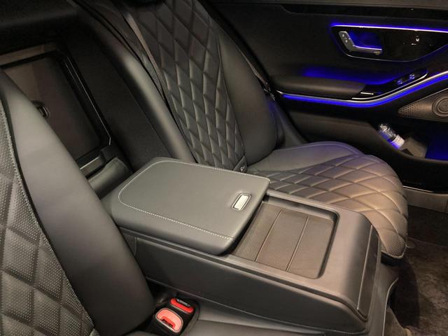 Ｓクラス Ｓ４００ｄ　４マチック　ＡＭＧラインパッケージ　ベーシックパッケージ（パノラマ、エアバランスパッケージ、ノイズ軽減ガラス）、ＡＭＧラインパッケージ、レザーエクスクルーシブパッケージ（Ｂｒｕｍｅｓｔｅｒ３Ｄサウンド、ステアリングヒーター）（66枚目）