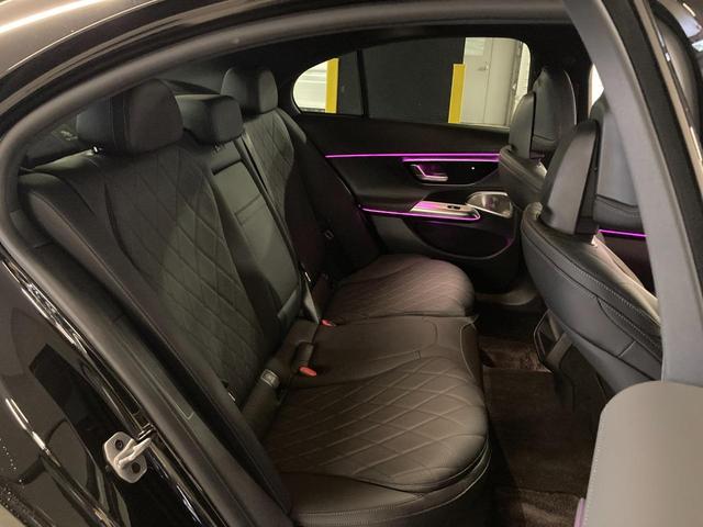 Ｅクラス Ｅ２００　アバンギャルド　ＡＭＧラインパッケージ　元弊社デモカー　新車保証継承　ＡＭＧラインパッケージ　レザーエクスクルーシブパッケージ　デジタルインテリアパッケージ　アドバンスドパッケージ　パノラミックスライディングルーフ（9枚目）