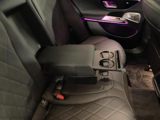 Ｅクラス Ｅ２００　アバンギャルド　ＡＭＧラインパッケージ　元弊社デモカー　新車保証継承　ＡＭＧラインパッケージ　レザーエクスクルーシブパッケージ　デジタルインテリアパッケージ　アドバンスドパッケージ　パノラミックスライディングルーフ（10枚目）