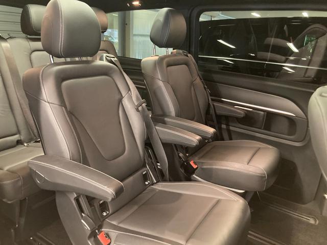 Ｖクラス Ｖ２２０ｄアバンギャルドロングＡＭＧラインパッケージ　Ｖ２２０ｄ　　アバンギャルド　Ｌｏｎｇ　新車保証　認定中古車　ディーゼル　ＡＭＧライン　本革シート　３列目シート　３列目シガーソケット　サンルーフ　３６０°カメラ　ブランドロゴプロジェクターライト（7枚目）
