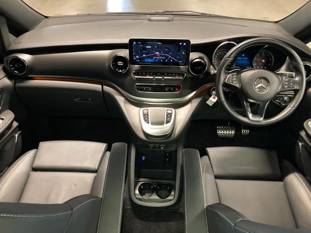 Ｖクラス Ｖ２２０ｄアバンギャルドロングＡＭＧラインパッケージ　Ｖ２２０ｄ　　アバンギャルド　Ｌｏｎｇ　新車保証　認定中古車　ディーゼル　ＡＭＧライン　本革シート　３列目シート　３列目シガーソケット　サンルーフ　３６０°カメラ　ブランドロゴプロジェクターライト（11枚目）
