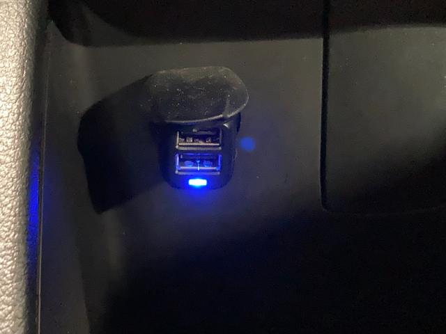 Ｖクラス Ｖ２２０ｄアバンギャルドロングＡＭＧラインパッケージ　Ｖ２２０ｄ　　アバンギャルド　Ｌｏｎｇ　新車保証　認定中古車　ディーゼル　ＡＭＧライン　本革シート　３列目シート　３列目シガーソケット　サンルーフ　３６０°カメラ　ブランドロゴプロジェクターライト（14枚目）