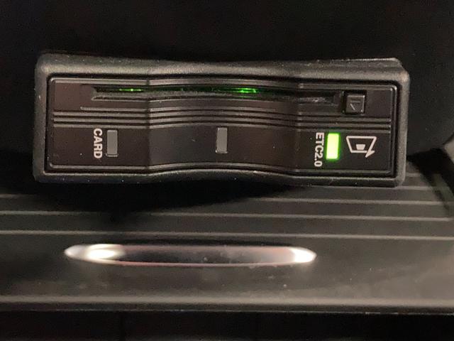 Ｖクラス Ｖ２２０ｄアバンギャルドロングＡＭＧラインパッケージ　Ｖ２２０ｄ　　アバンギャルド　Ｌｏｎｇ　新車保証　認定中古車　ディーゼル　ＡＭＧライン　本革シート　３列目シート　３列目シガーソケット　サンルーフ　３６０°カメラ　ブランドロゴプロジェクターライト（16枚目）