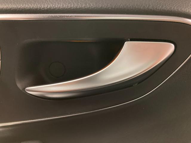 Ｖクラス Ｖ２２０ｄアバンギャルドロングＡＭＧラインパッケージ　Ｖ２２０ｄ　　アバンギャルド　Ｌｏｎｇ　新車保証　認定中古車　ディーゼル　ＡＭＧライン　本革シート　３列目シート　３列目シガーソケット　サンルーフ　３６０°カメラ　ブランドロゴプロジェクターライト（32枚目）