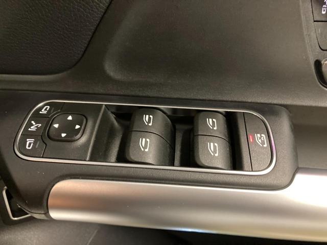 ＧＬＡクラス ＧＬＡ４５　Ｓ　４マチック＋　認定中古車　直４ターボ　パフォーマンスシート　ヘッドアップディスプレイ　サンルーフ　アンビエントライト　３６０度カメラ　シートヒーター　電動パワーシート　シートベンチレーター　ワイヤレスチャージン（17枚目）