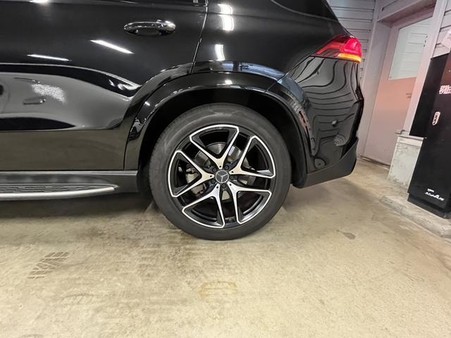 ＧＬＥ ＧＬＥ５３　４マチック＋　認定中古車２年保証　ＡＭＧインテリアカーボンパッケージ　パノラミックスライディングルーフ　ＡＭＧドライブコントロールスイッチ　ＡＭＧスポーツシート　ＡＭＧエグゾーストシステム　２１インチアルミホイール（22枚目）
