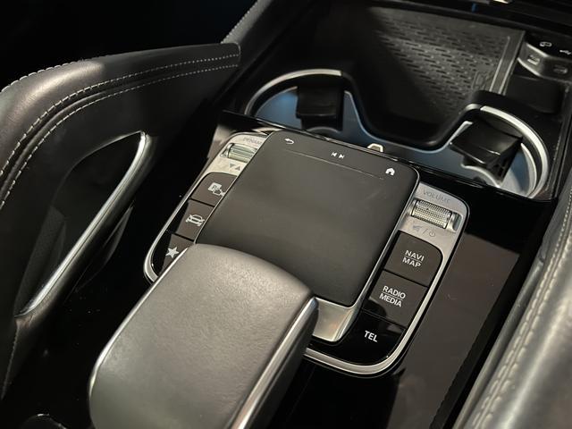 ＧＬＥ ＧＬＥ５３　４マチック＋　認定中古車２年保証　ＡＭＧインテリアカーボンパッケージ　パノラミックスライディングルーフ　ＡＭＧドライブコントロールスイッチ　ＡＭＧスポーツシート　ＡＭＧエグゾーストシステム　２１インチアルミホイール（25枚目）