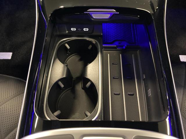 Ｓクラス Ｓ５００　４マチックロング　弊社元デモカー　新車保証継承　ステアリングヒーター　エアバランスパッケージ　シートベンチレーター　パノラミックスライディングルーフ　ＭＢＵＸ　ＡＲナビゲーション　スマートフォン連動機能（8枚目）