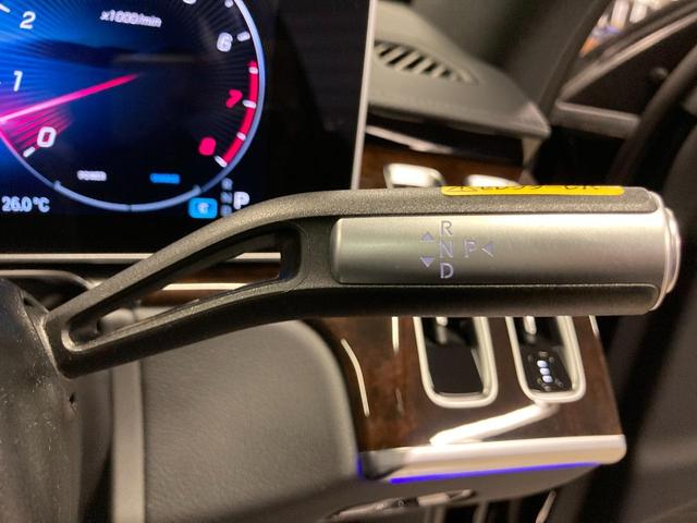 Ｓクラス Ｓ５００　４マチックロング　弊社元デモカー　新車保証継承　ステアリングヒーター　エアバランスパッケージ　シートベンチレーター　パノラミックスライディングルーフ　ＭＢＵＸ　ＡＲナビゲーション　スマートフォン連動機能（18枚目）
