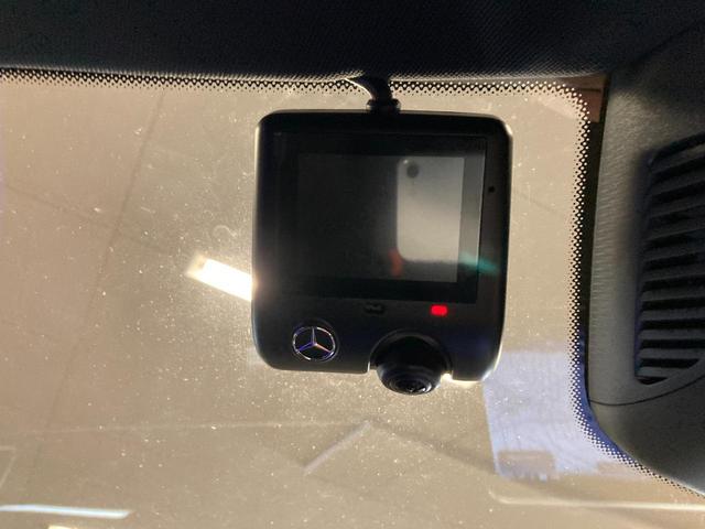 Ｓクラス Ｓ５００　４マチックロング　弊社元デモカー　新車保証継承　ステアリングヒーター　エアバランスパッケージ　シートベンチレーター　パノラミックスライディングルーフ　ＭＢＵＸ　ＡＲナビゲーション　スマートフォン連動機能（24枚目）