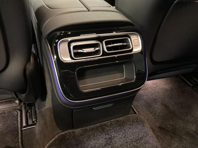 Ｓクラス Ｓ５００　４マチック　ＡＭＧラインパッケージ　認定中古車　左ハンドル　本革シート　３６０度カメラ　シートヒーター　ワイヤレスチャージャー　純正ドライブレコーダー　ＭＢＵＸ　ＥＴＣ　自動追従機能　アンビエントライト　セレナイトグレー　オートライト（43枚目）