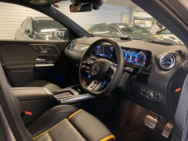 ＧＬＡクラス ＧＬＡ４５　Ｓ　４マチック＋　認定中古車　ヘッドアップディスプレイ　３６０度カメラ　サンルーフ　ロゴプロジェクター　ＡＭＧパフォーマンスシート　シートベンチレーター　シートヒーター　アンビエントライト　純正ドラレコ　ＭＢＵＸ（7枚目）
