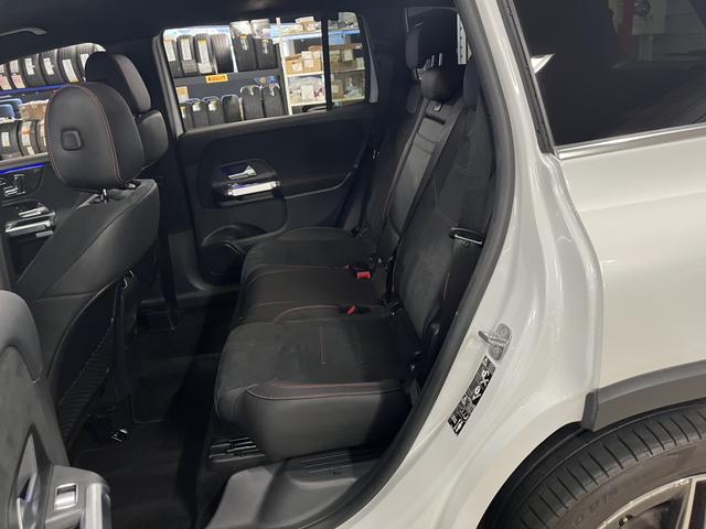 ＧＬＢ ＧＬＢ２００ｄ　４マチック　ＡＭＧラインパッケージ　認定中古車　禁煙車　レーダーセーフティパッケージ　３６０度カメラ　ＡＭＧライン　スポーツシート　スポーツステアリング　アンビエントライト　認定中古車保証　メモリー付きパワーシート　シートヒーター（23枚目）